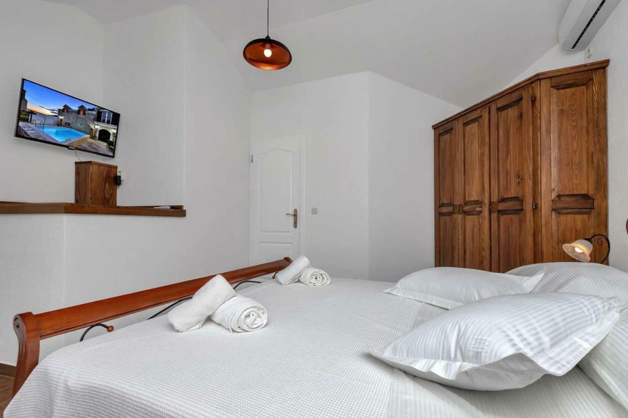 באסקה וודה Luxury Villa Topolina מראה חיצוני תמונה